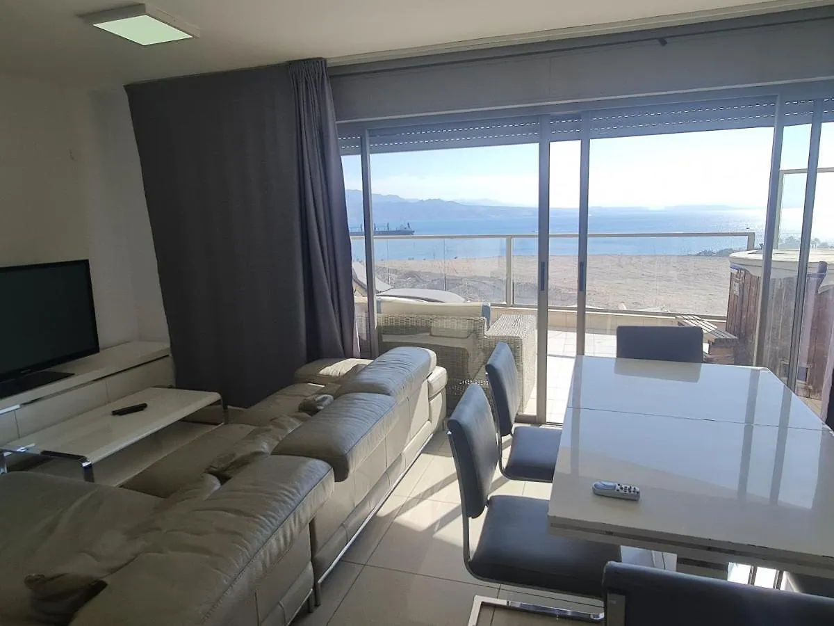 אילת Luxury Exclusive Top Class Apartment on the sea with best sea view&jacuzzi לוטוס 40 !!! רק למשפחות ישראל