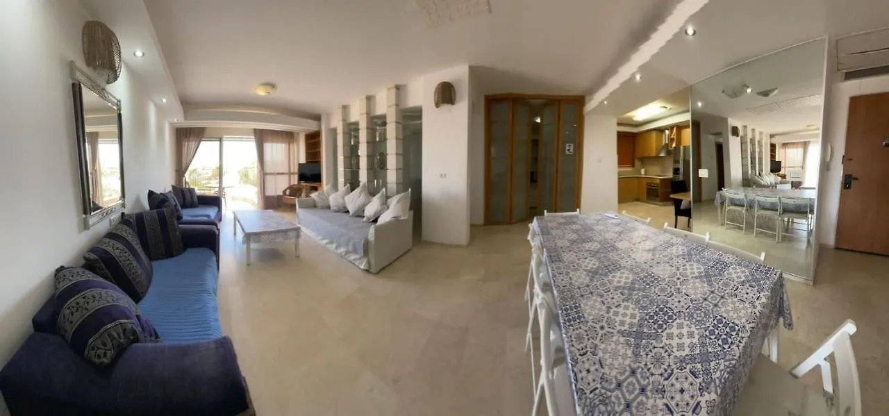 אילת Luxury Exclusive Top Class Apartment on the sea with best sea view&jacuzzi לוטוס 40 !!! רק למשפחות ישראל